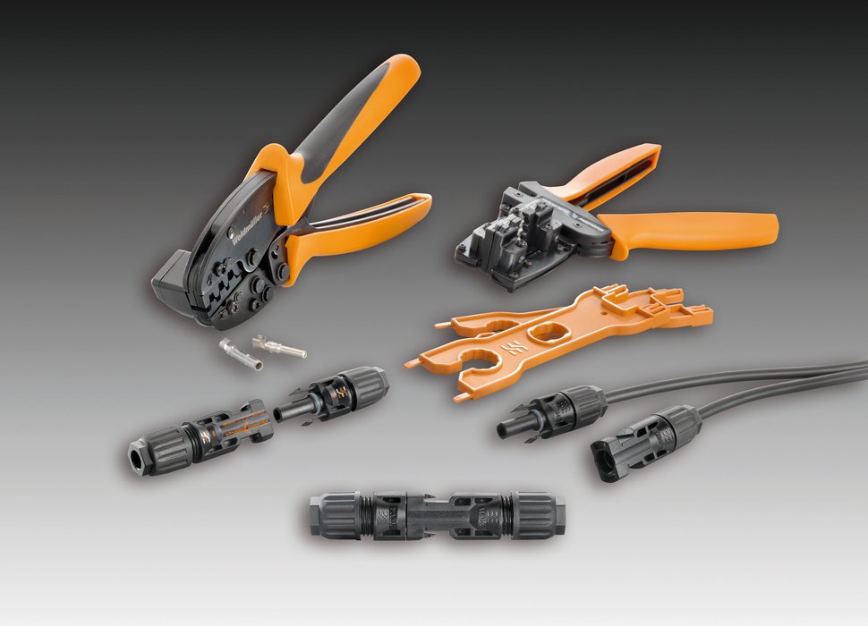 Weidmüller's 'WM4 Photovoltaic' plug connectors: the reliable plug connectors for fast and safe connectivity in photovoltaic systems. – Two versions: field and device connectors. – Huge connection capacity featuring a single crimp contact solution. TUV approved and DIN EN 50521 compliant connector.
